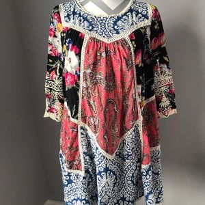 Anthropologie Size 8 Flowy dress